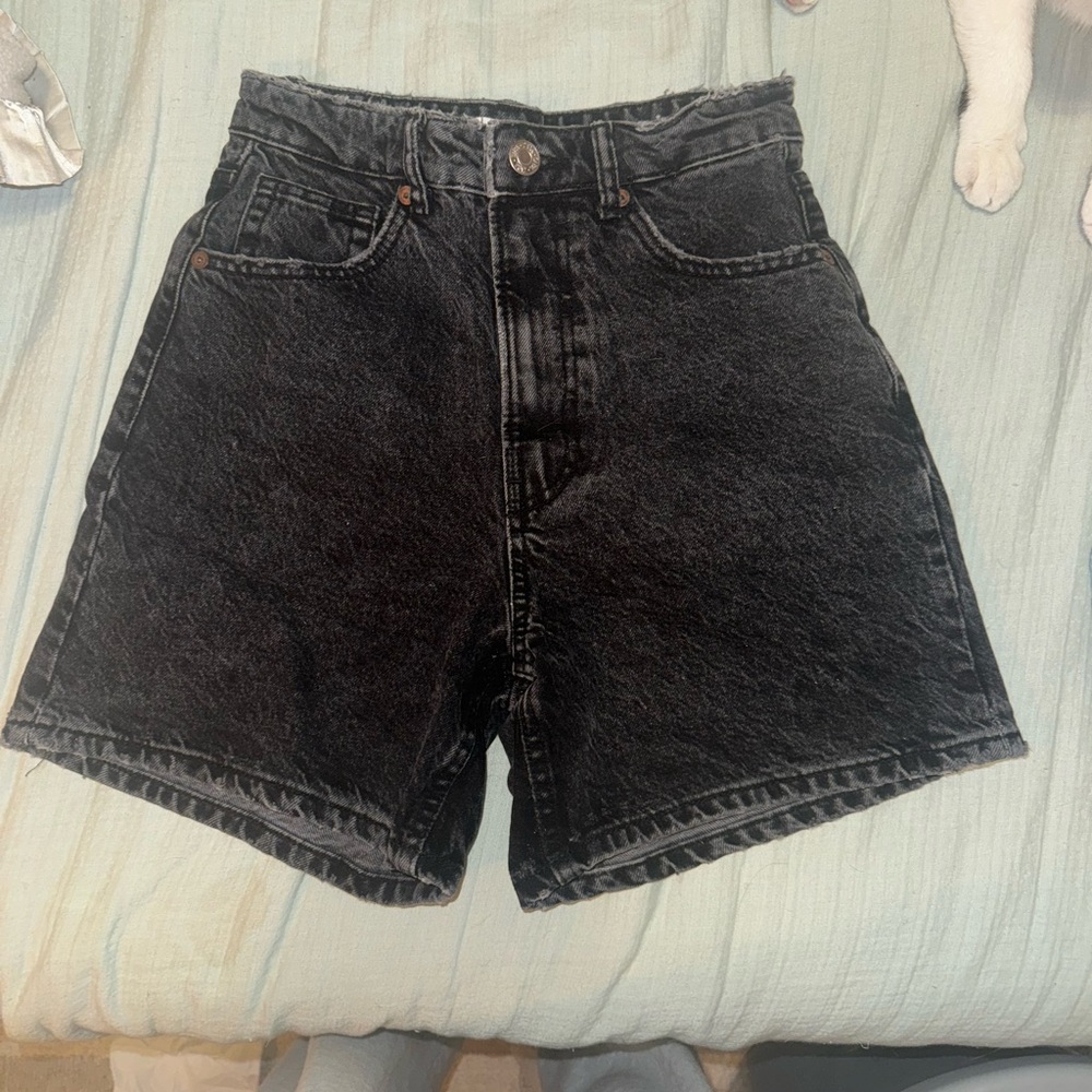 Zara shorts size 2